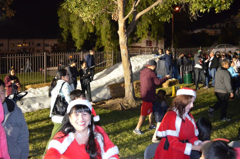 Holiday Snow Village 2015 08